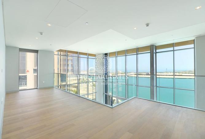 974445 - Property Image 2