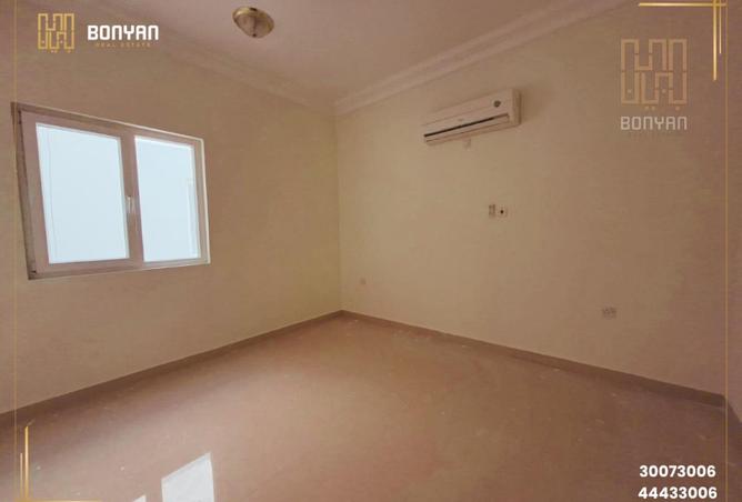 996734 - Property Image 2