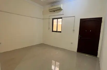 Villa - 1 Bathroom for rent in Ain Khaled - Doha