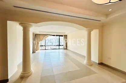 Townhouse - 2 Bedrooms - 3 Bathrooms for rent in Porto Arabia Townhouses - Porto Arabia - The Pearl Island - Doha