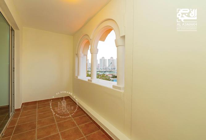942678 - Property Image 3