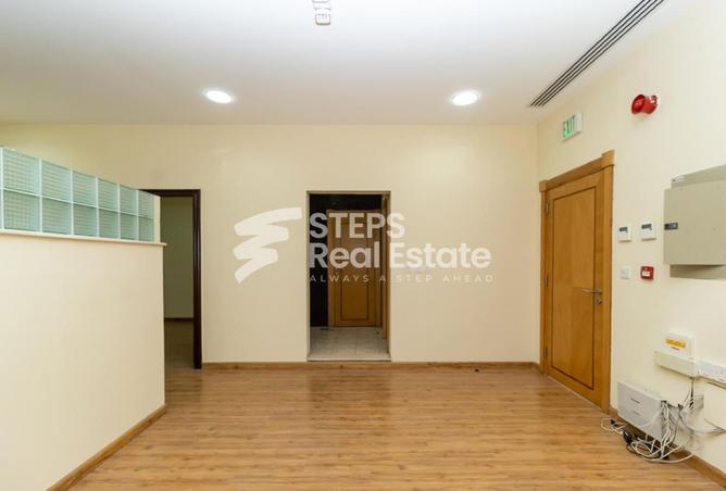 1006936 - Property Image 3