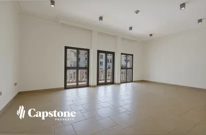 Apartment - 2 Bedrooms - 2 Bathrooms for rent in Chateau - Qanat Quartier - The Pearl Island - Doha