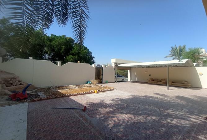 964832 - Property Image 2