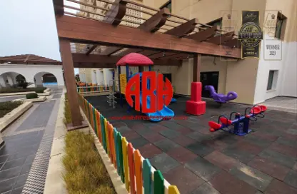 Apartment - 1 Bedroom - 2 Bathrooms for rent in La Croisette - Porto Arabia - The Pearl Island - Doha
