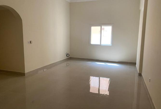 951908 - Property Main Image