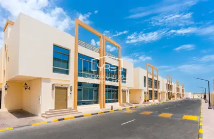 مجمع سكني - 6 غرف نوم - 6 حمامات للبيع في الوكير - الوكير - الوكرة