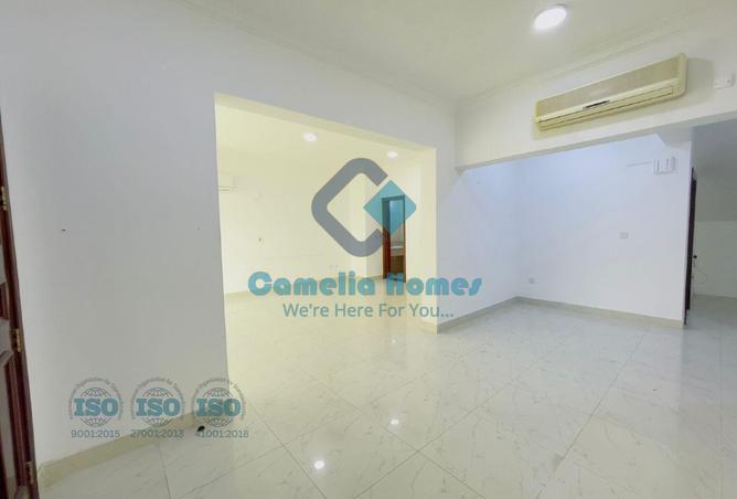 945726 - Property Image 2