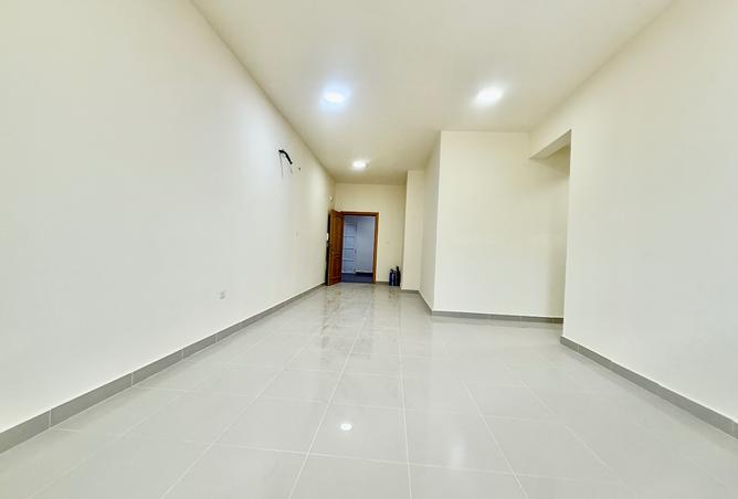942698 - Property Main Image