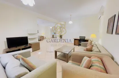 Villa - 3 Bedrooms - 4 Bathrooms for rent in Al Thumama - Al Thumama - Doha