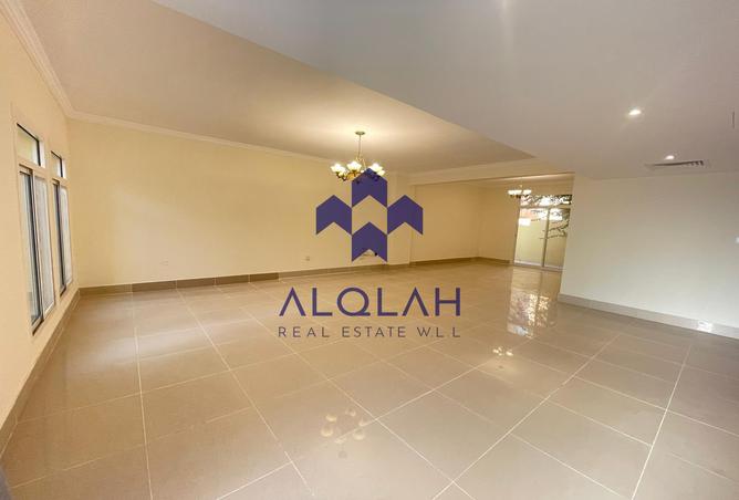 935162 - Property Image 3