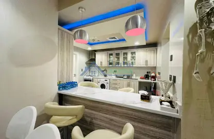 Apartment - 2 Bedrooms - 4 Bathrooms for rent in Zig Zag Tower B - Zig Zag Towers - West Bay - Doha