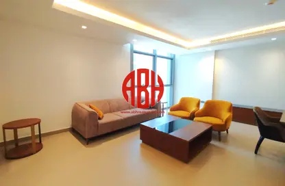 Apartment - 2 Bedrooms - 3 Bathrooms for rent in Burj Al Marina - Marina District - Lusail