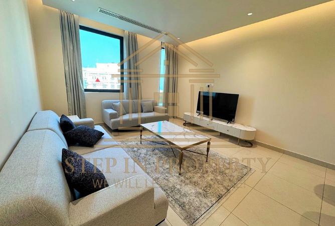 985143 - Property Image 2