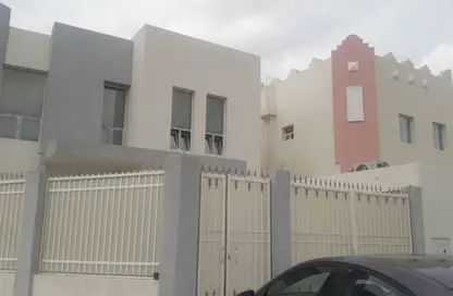 مجمع سكني - 1 حمام للايجار في الدحيل - الدوحة