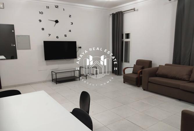 902087 - Property Image 3