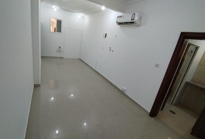 Apartment - Studio - 1 Bathroom for rent in Al Nuaija Street - Al Hilal West - Al Hilal - Doha