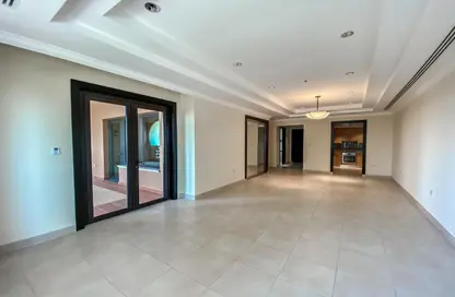 Apartment - 2 Bedrooms - 3 Bathrooms for rent in Tower 7 (Ferrari Tower) - Porto Arabia - The Pearl Island - Doha