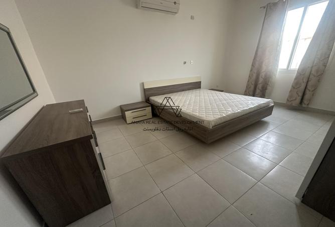 892373 - Property Image 2