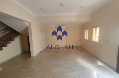 مجمع سكني - 4 غرف نوم - 5 حمامات للايجار في الوعب - الوعب - الدوحة