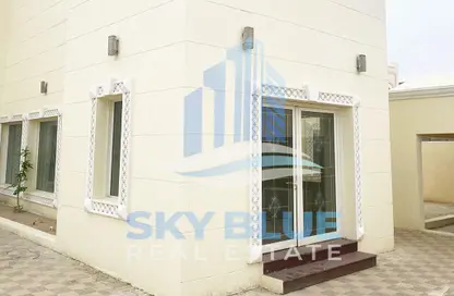 Villa for rent in Al Dafna - Al Dafna - Doha