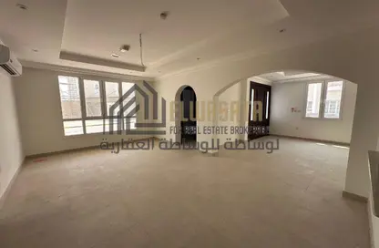 Compound - 6 Bedrooms - 6 Bathrooms for rent in Wadi Al Markh - Muraikh - AlMuraikh - Doha
