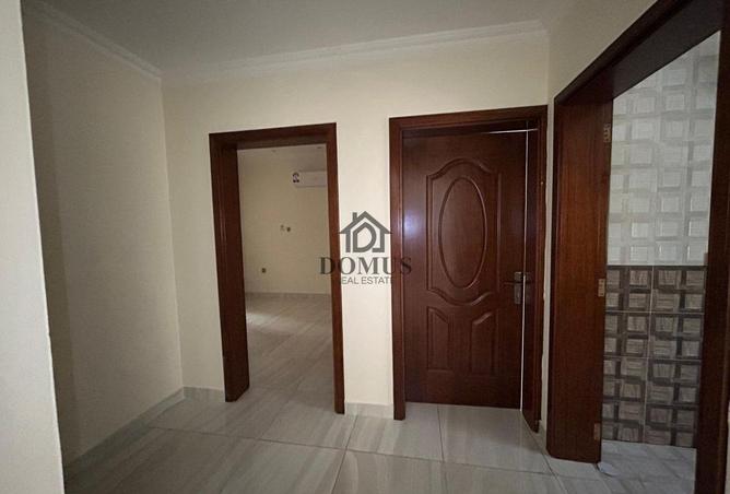 932102 - Property Image 2