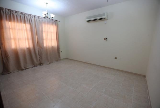 957268 - Property Image 2