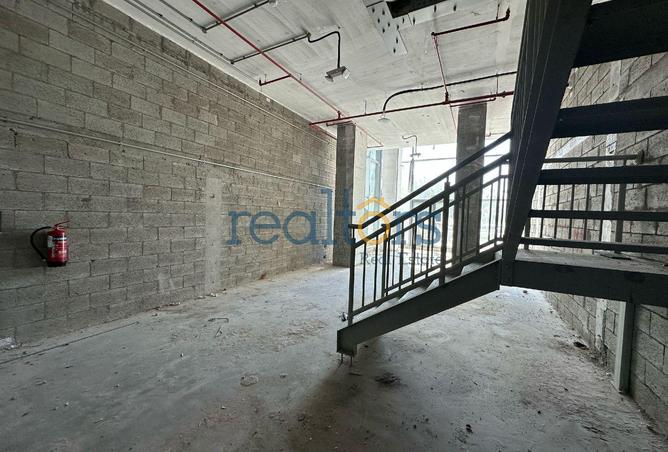 977313 - Property Image 2