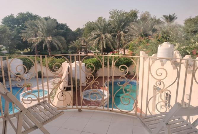 978497 - Property Image 2