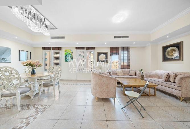 989616 - Property Image 3