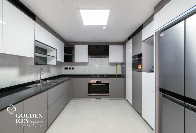 932651 - Property Image 3