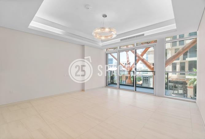 884255 - Property Image 2
