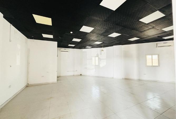 954725 - Property Image 2