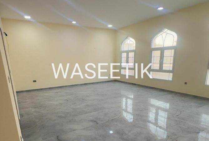 931610 - Property Image 2