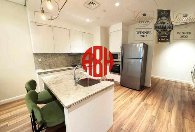 983279 - Property Image 2