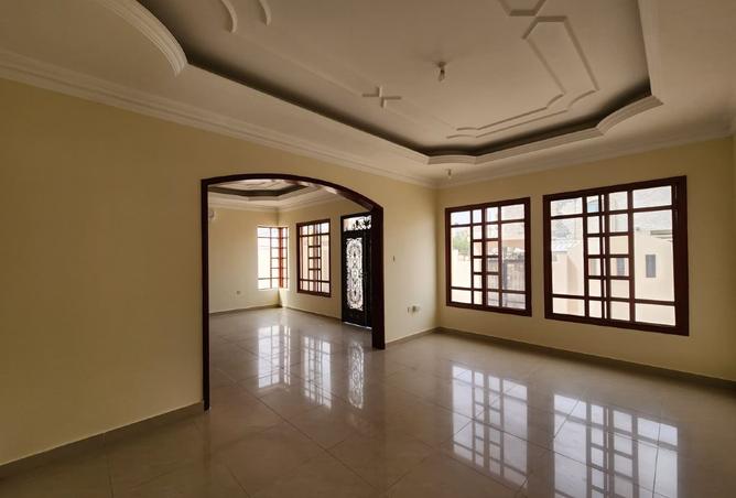 989535 - Property Image 3