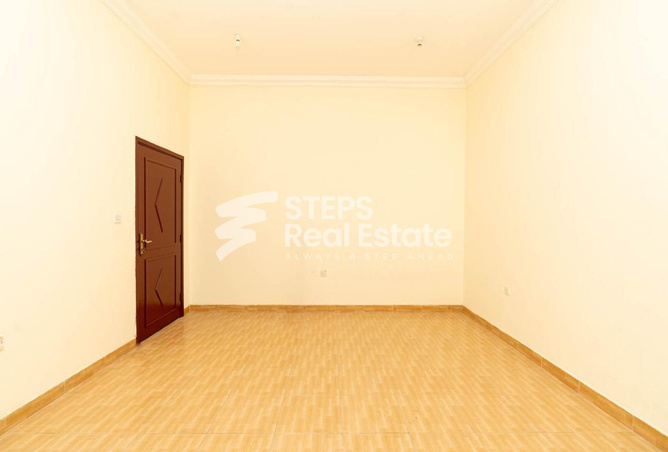Villa - 6 Bedrooms - 6 Bathrooms for rent in Al Maamoura - Al Maamoura - Doha