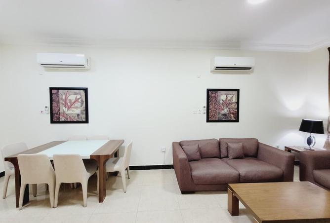 991277 - Property Image 2