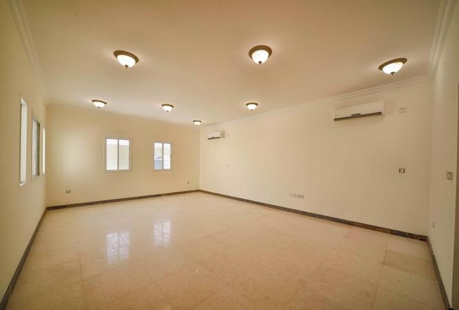 967378 - Property Image 3