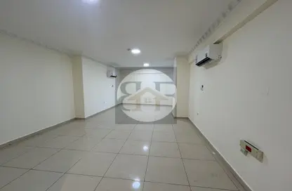 شقة - 3 غرف نوم - 3 حمامات للايجار في منتزه 7 - المنتزه - الدوحة