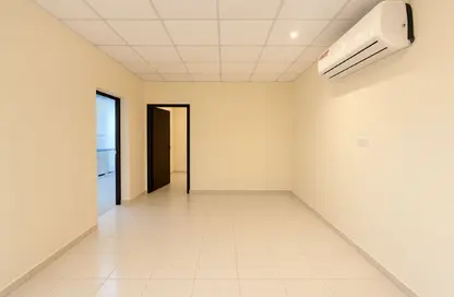 شقة - 2 غرف نوم - 1 حمام للايجار في مرموره فيلاز - المعمورة - الدوحة