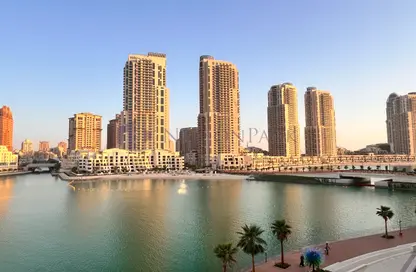 Apartment - 1 Bedroom - 2 Bathrooms for rent in Crystal Residence - The Pearl Island - Doha