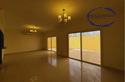 مجمع سكني - 4 غرف نوم - 6 حمامات للايجار في ابو سدرة - الريان - الدوحة