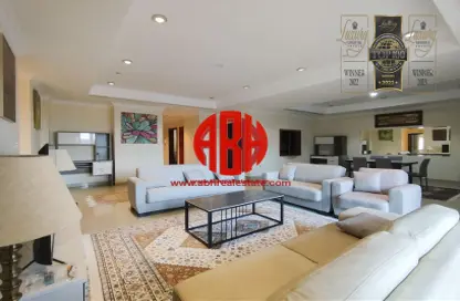 Apartment - 2 Bedrooms - 3 Bathrooms for rent in East Porto Drive - Porto Arabia - The Pearl Island - Doha