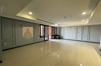 Apartment - 2 Bedrooms - 2 Bathrooms for rent in East Porto Drive - Porto Arabia - The Pearl Island - Doha