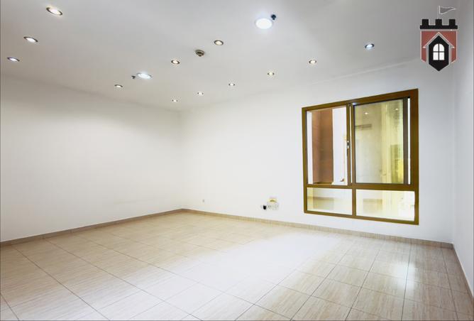 991096 - Property Image 2