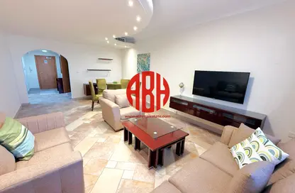 Apartment - 2 Bedrooms - 3 Bathrooms for rent in Al Sadd Road - Al Sadd - Doha