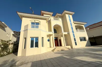 فيلا - 8 غرف نوم - 8 حمامات للبيع في مدينة اللسيل - الوسيل