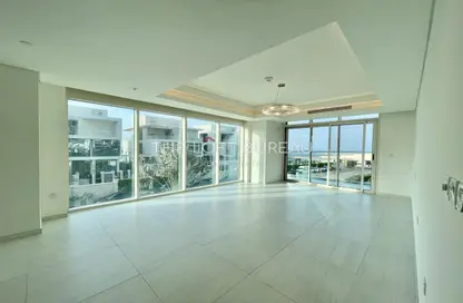 Apartment - 2 Bedrooms - 3 Bathrooms for sale in Gewan Island - The Pearl Island - Doha
